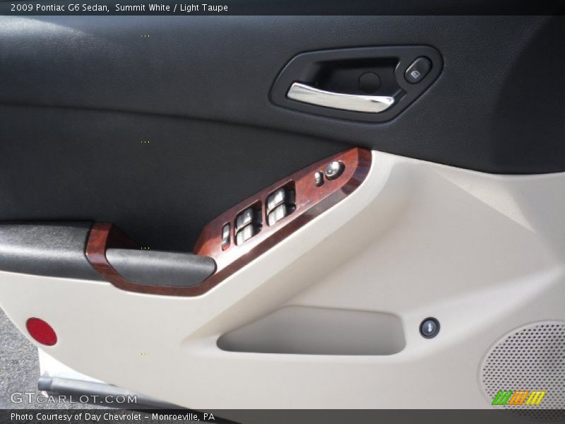Summit White / Light Taupe 2009 Pontiac G6 Sedan