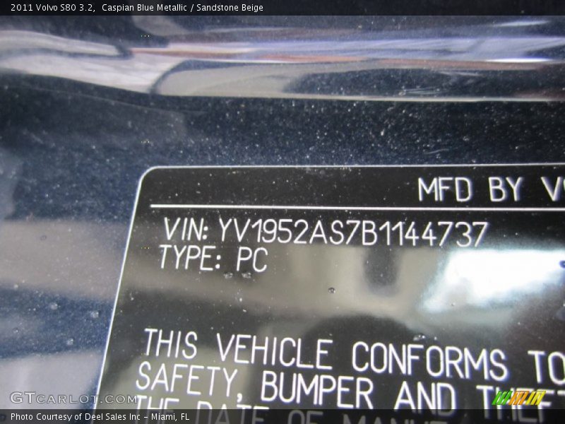 Caspian Blue Metallic / Sandstone Beige 2011 Volvo S80 3.2