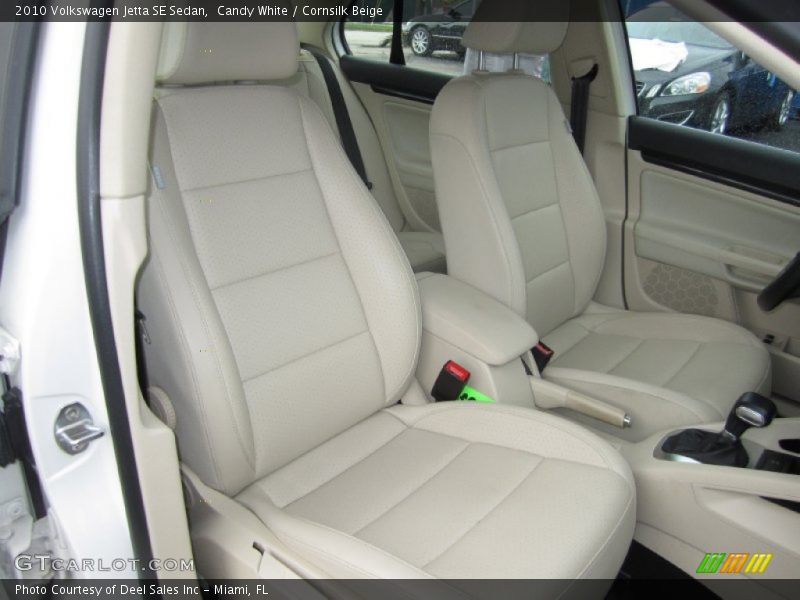 Candy White / Cornsilk Beige 2010 Volkswagen Jetta SE Sedan