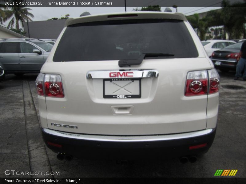 White Diamond Tintcoat / Cashmere 2011 GMC Acadia SLT