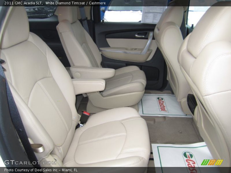 White Diamond Tintcoat / Cashmere 2011 GMC Acadia SLT