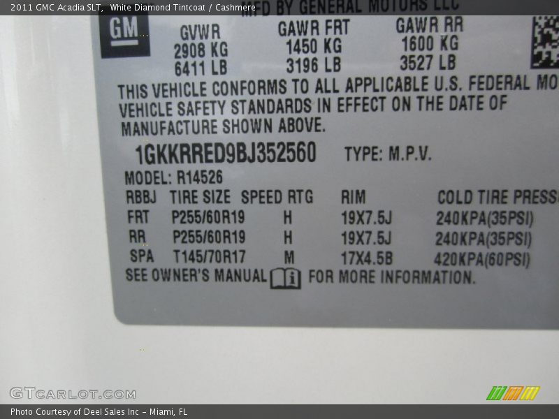 White Diamond Tintcoat / Cashmere 2011 GMC Acadia SLT