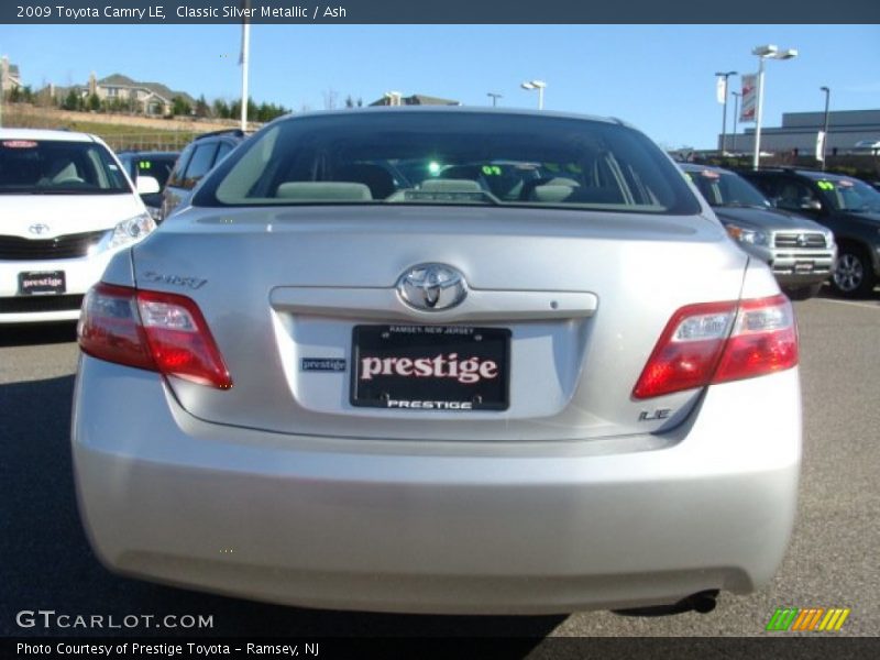 Classic Silver Metallic / Ash 2009 Toyota Camry LE