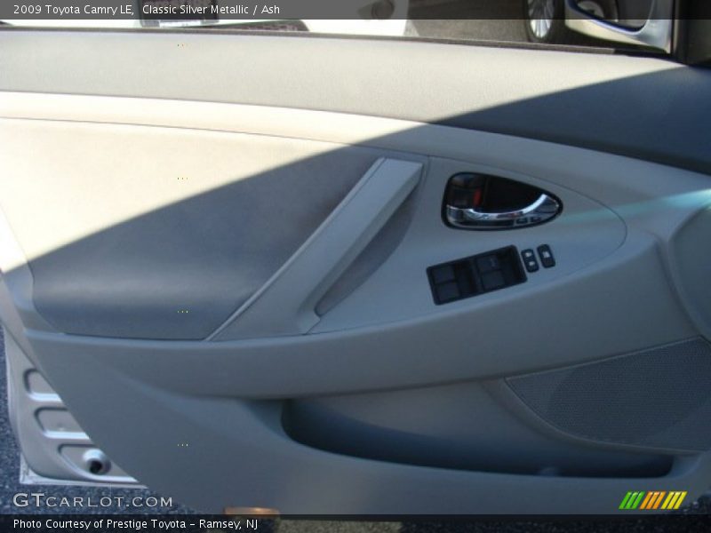 Classic Silver Metallic / Ash 2009 Toyota Camry LE