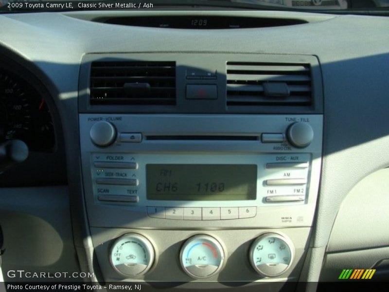 Classic Silver Metallic / Ash 2009 Toyota Camry LE