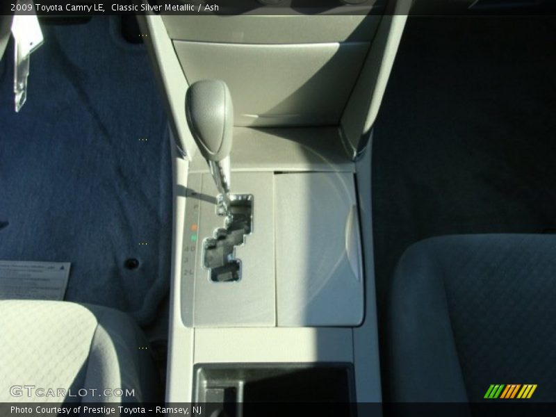 Classic Silver Metallic / Ash 2009 Toyota Camry LE