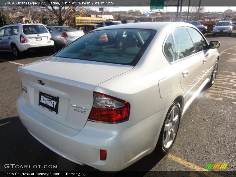 Satin White Pearl / Warm Ivory 2009 Subaru Legacy 2.5i Sedan