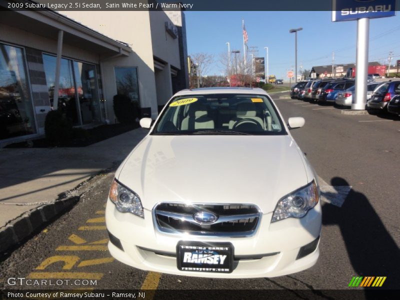 Satin White Pearl / Warm Ivory 2009 Subaru Legacy 2.5i Sedan