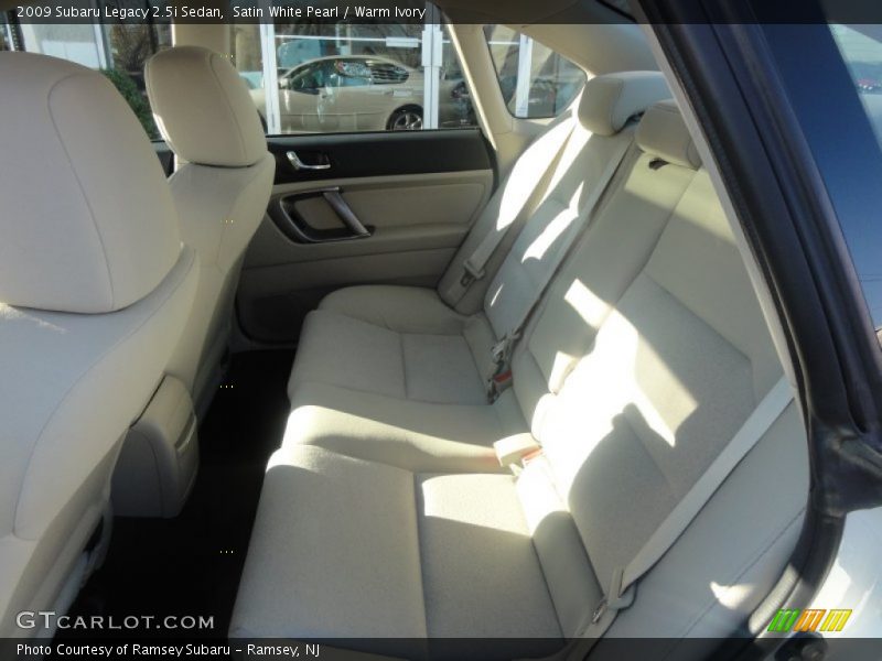 Satin White Pearl / Warm Ivory 2009 Subaru Legacy 2.5i Sedan