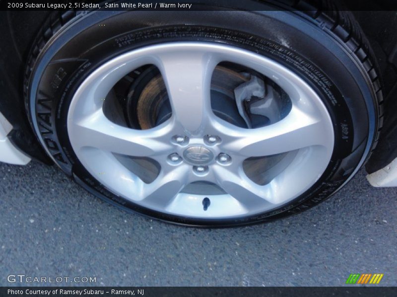Satin White Pearl / Warm Ivory 2009 Subaru Legacy 2.5i Sedan