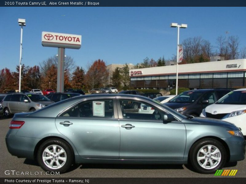 Aloe Green Metallic / Bisque 2010 Toyota Camry LE