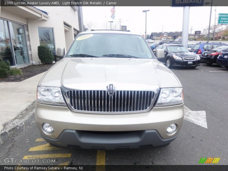 Light French Silk Metallic / Camel 2005 Lincoln Aviator Luxury AWD
