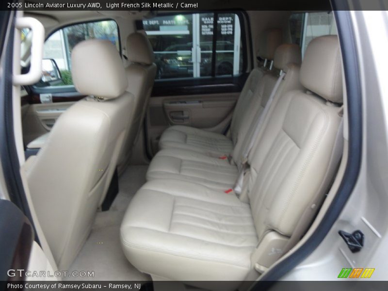 Light French Silk Metallic / Camel 2005 Lincoln Aviator Luxury AWD