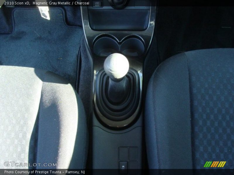  2010 xD  5 Speed Manual Shifter