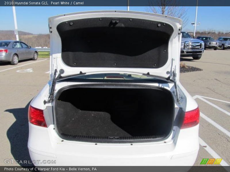Pearl White / Camel 2010 Hyundai Sonata GLS