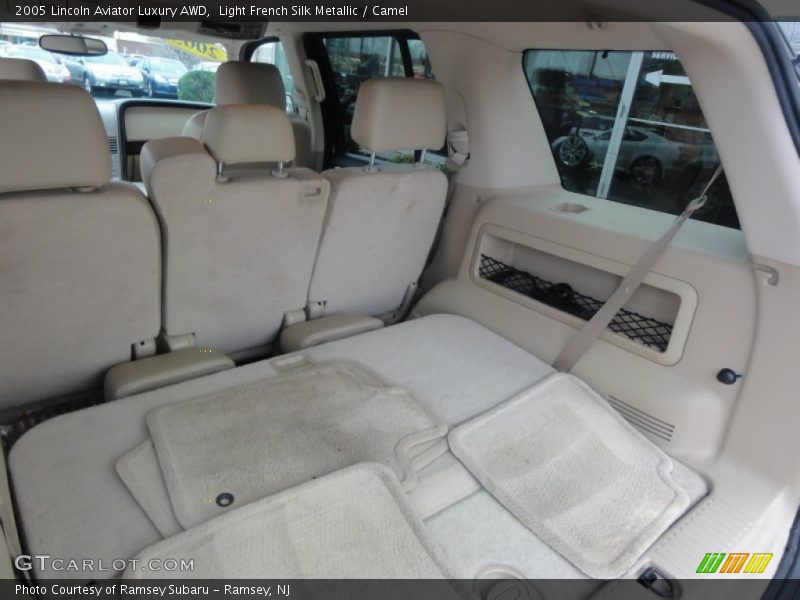 Light French Silk Metallic / Camel 2005 Lincoln Aviator Luxury AWD