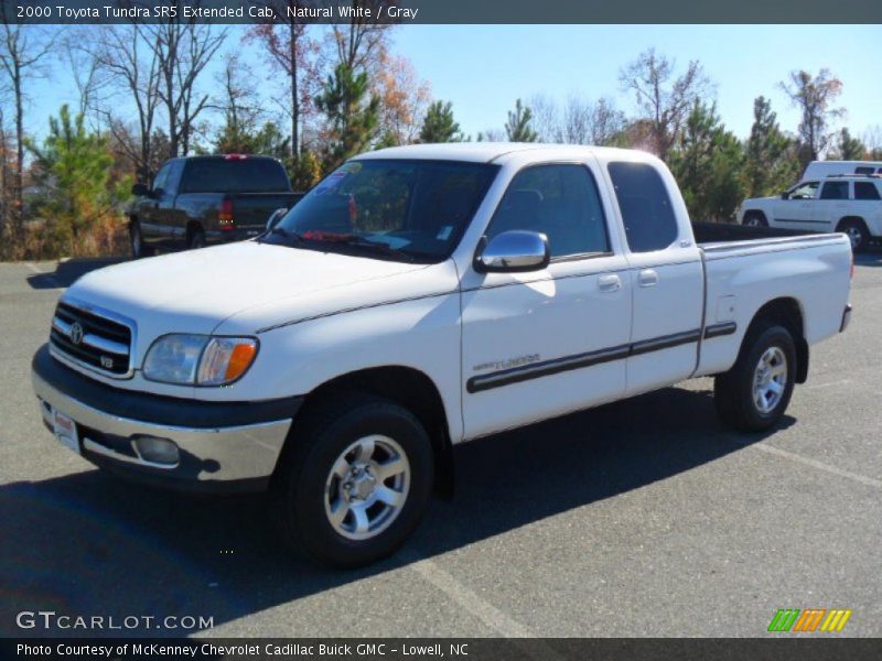 Natural White / Gray 2000 Toyota Tundra SR5 Extended Cab