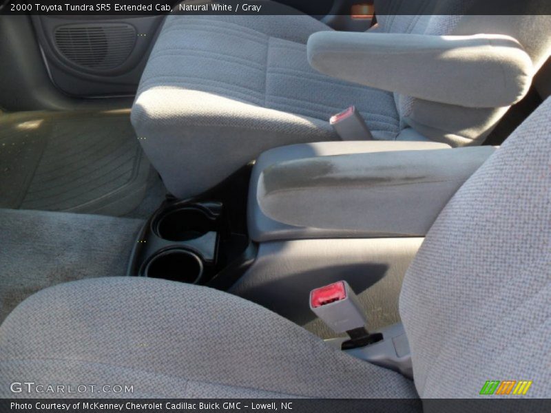 Natural White / Gray 2000 Toyota Tundra SR5 Extended Cab