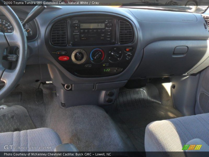 Natural White / Gray 2000 Toyota Tundra SR5 Extended Cab