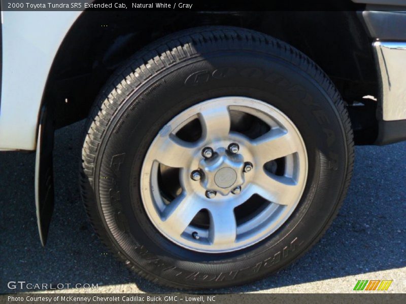 Natural White / Gray 2000 Toyota Tundra SR5 Extended Cab