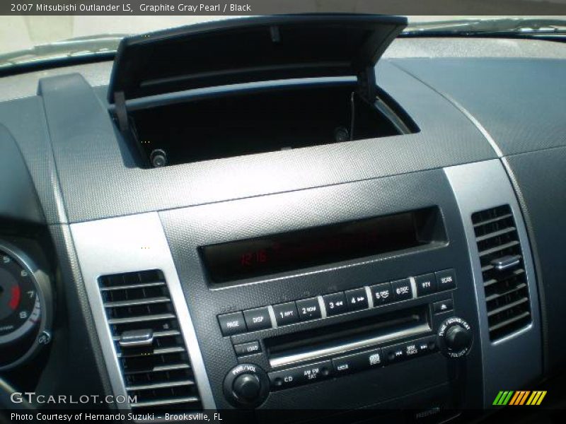 Graphite Gray Pearl / Black 2007 Mitsubishi Outlander LS