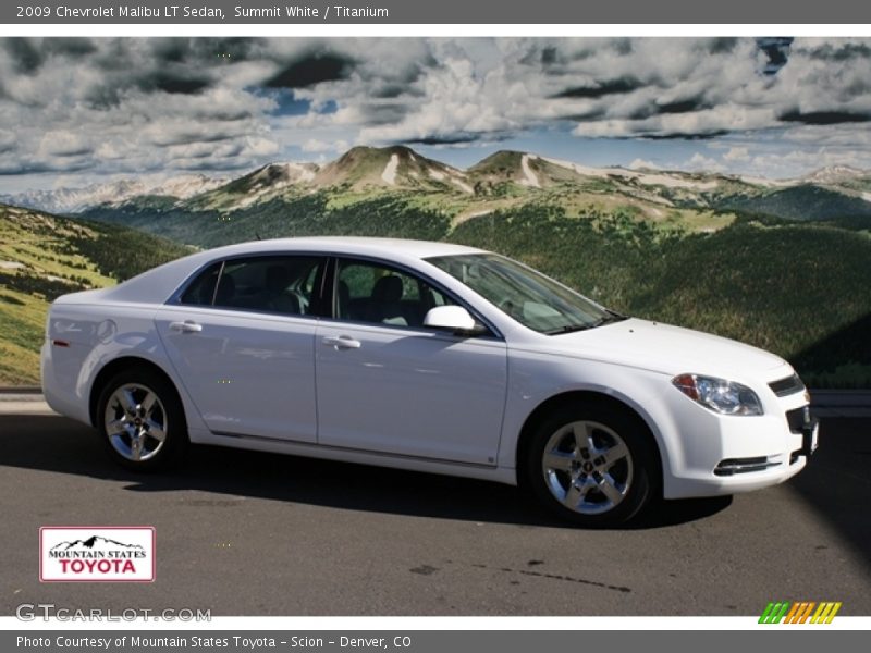 Summit White / Titanium 2009 Chevrolet Malibu LT Sedan