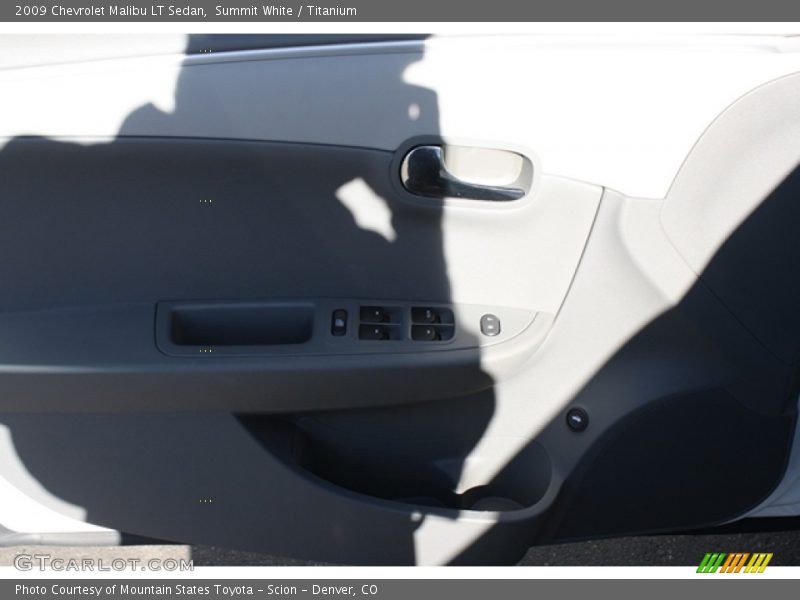 Summit White / Titanium 2009 Chevrolet Malibu LT Sedan