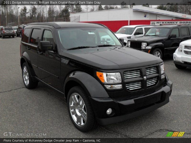 Brilliant Black Crystal Pearl / Dark Slate Gray 2011 Dodge Nitro Heat