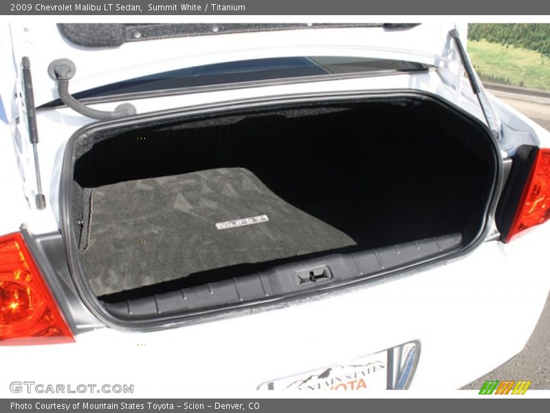 Summit White / Titanium 2009 Chevrolet Malibu LT Sedan
