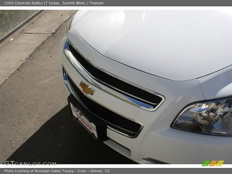 Summit White / Titanium 2009 Chevrolet Malibu LT Sedan