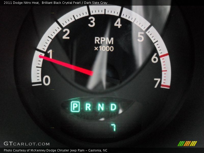 Brilliant Black Crystal Pearl / Dark Slate Gray 2011 Dodge Nitro Heat