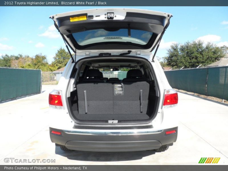 Blizzard White Pearl / Black 2012 Toyota Highlander Limited