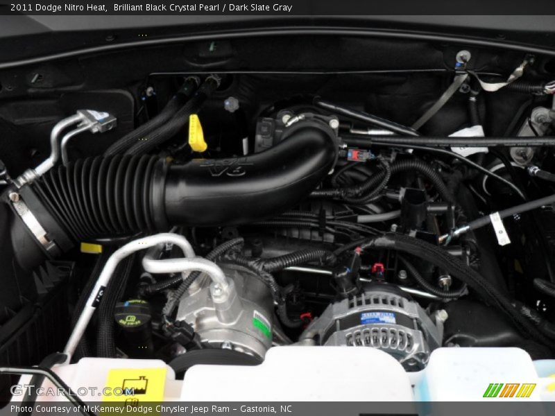 Brilliant Black Crystal Pearl / Dark Slate Gray 2011 Dodge Nitro Heat