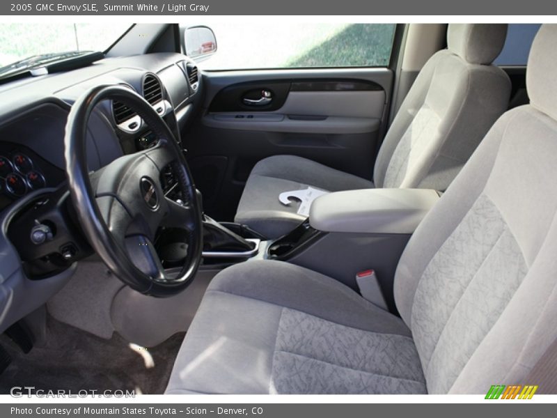 Summit White / Light Gray 2005 GMC Envoy SLE