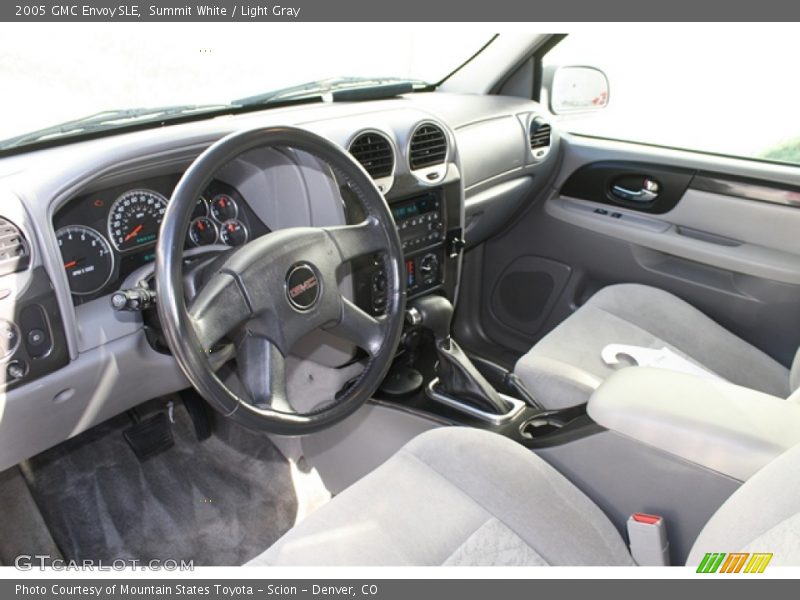 Summit White / Light Gray 2005 GMC Envoy SLE