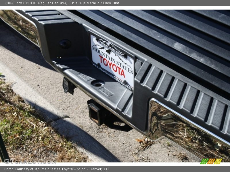 True Blue Metallic / Dark Flint 2004 Ford F150 XL Regular Cab 4x4