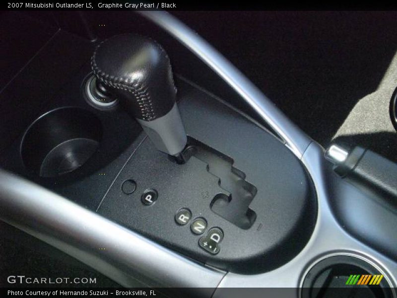 Graphite Gray Pearl / Black 2007 Mitsubishi Outlander LS