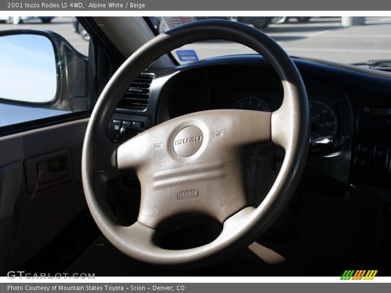 Alpine White / Beige 2001 Isuzu Rodeo LS 4WD