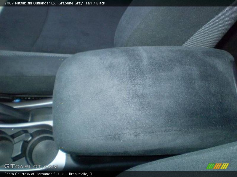 Graphite Gray Pearl / Black 2007 Mitsubishi Outlander LS
