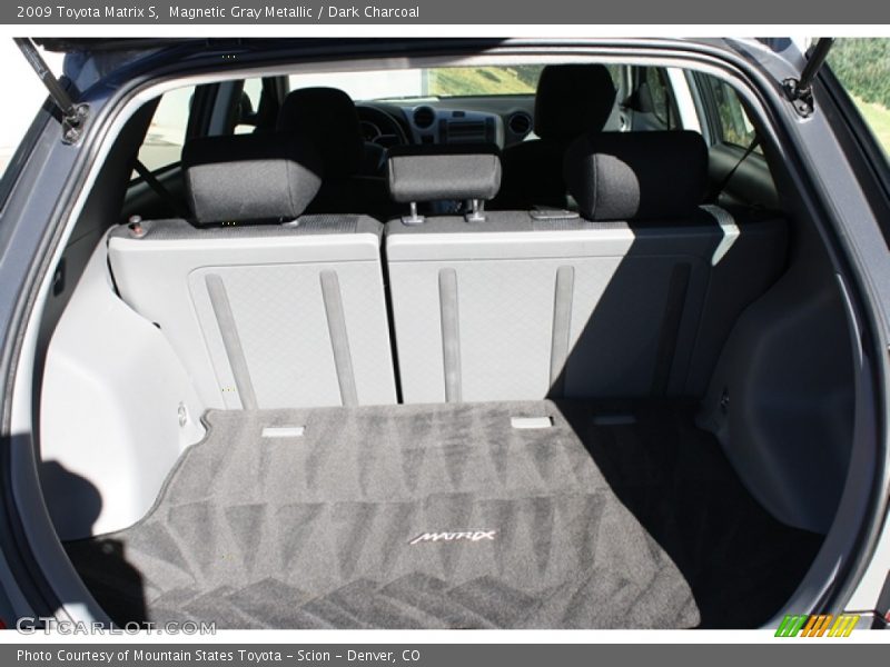 Magnetic Gray Metallic / Dark Charcoal 2009 Toyota Matrix S