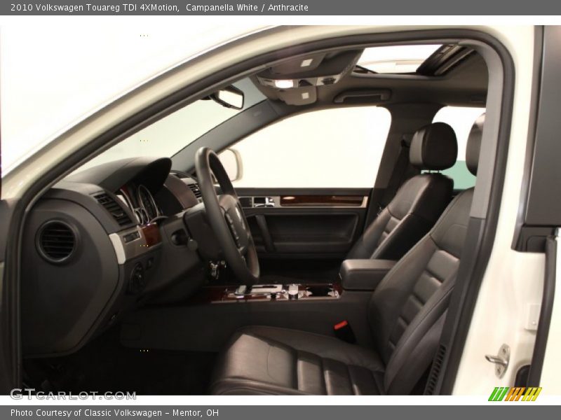 Campanella White / Anthracite 2010 Volkswagen Touareg TDI 4XMotion