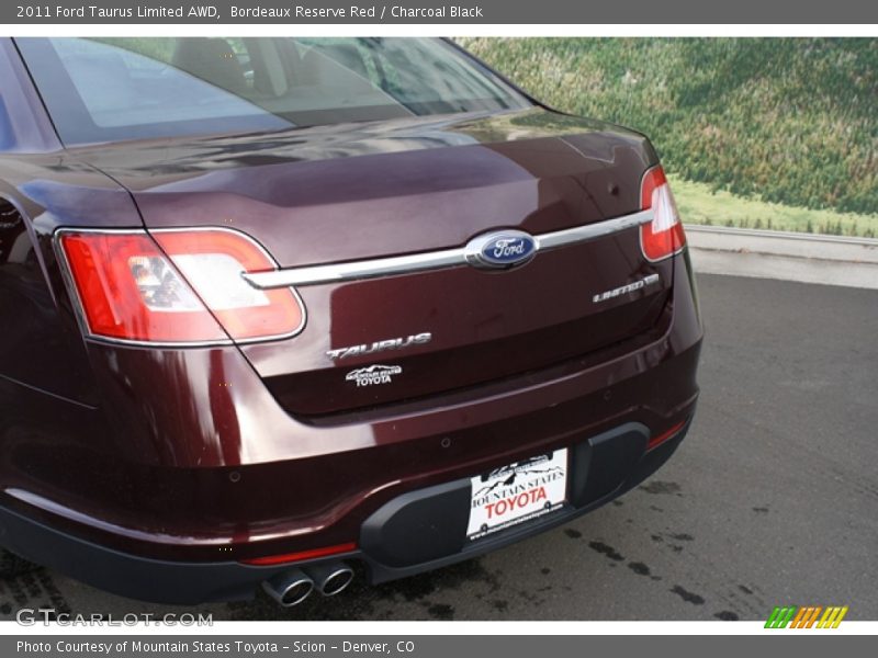 Bordeaux Reserve Red / Charcoal Black 2011 Ford Taurus Limited AWD