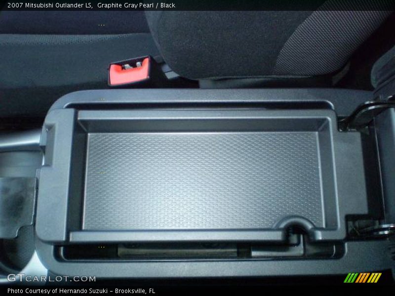 Graphite Gray Pearl / Black 2007 Mitsubishi Outlander LS