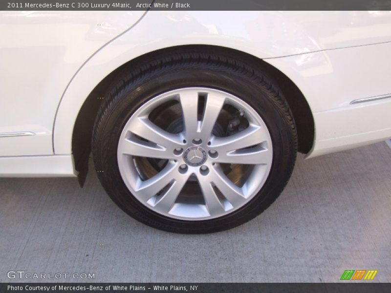 Arctic White / Black 2011 Mercedes-Benz C 300 Luxury 4Matic
