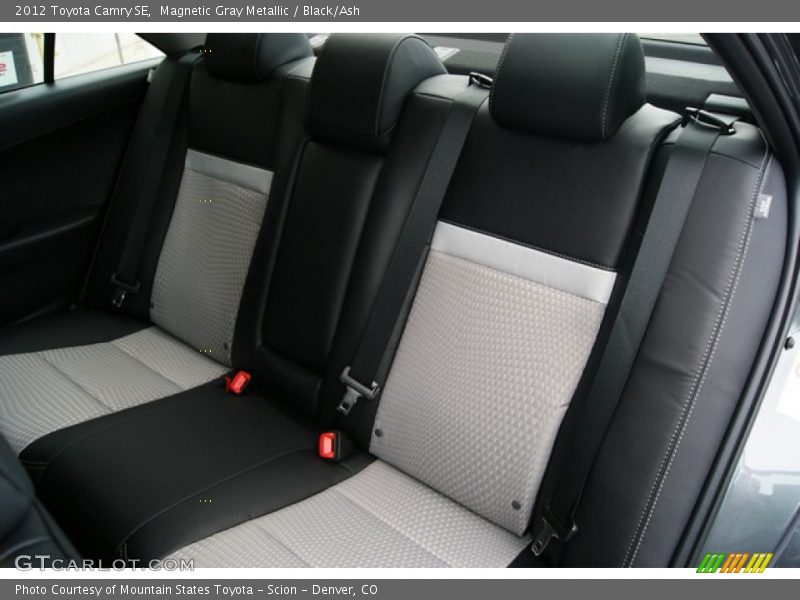 Magnetic Gray Metallic / Black/Ash 2012 Toyota Camry SE