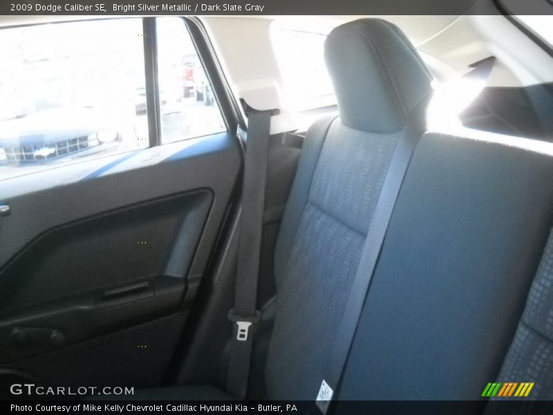Bright Silver Metallic / Dark Slate Gray 2009 Dodge Caliber SE