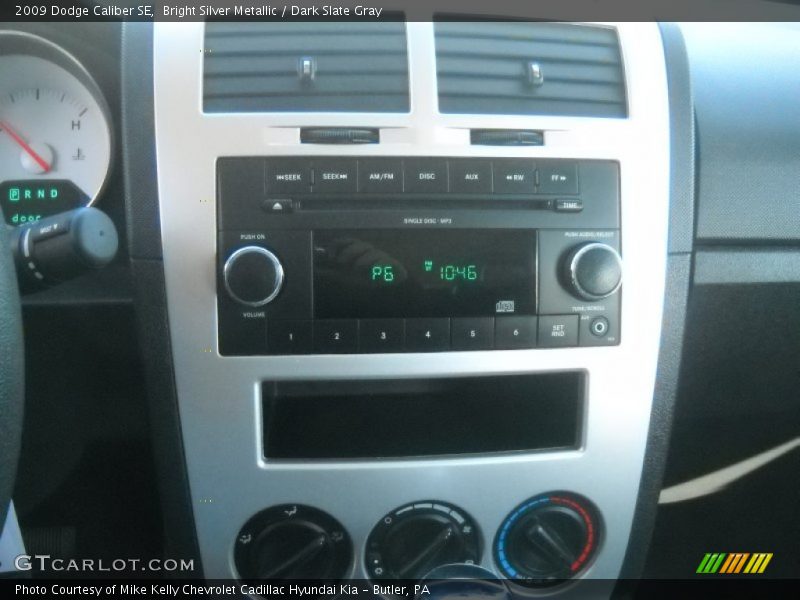 Bright Silver Metallic / Dark Slate Gray 2009 Dodge Caliber SE