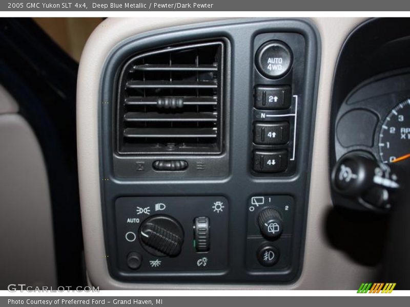 Deep Blue Metallic / Pewter/Dark Pewter 2005 GMC Yukon SLT 4x4