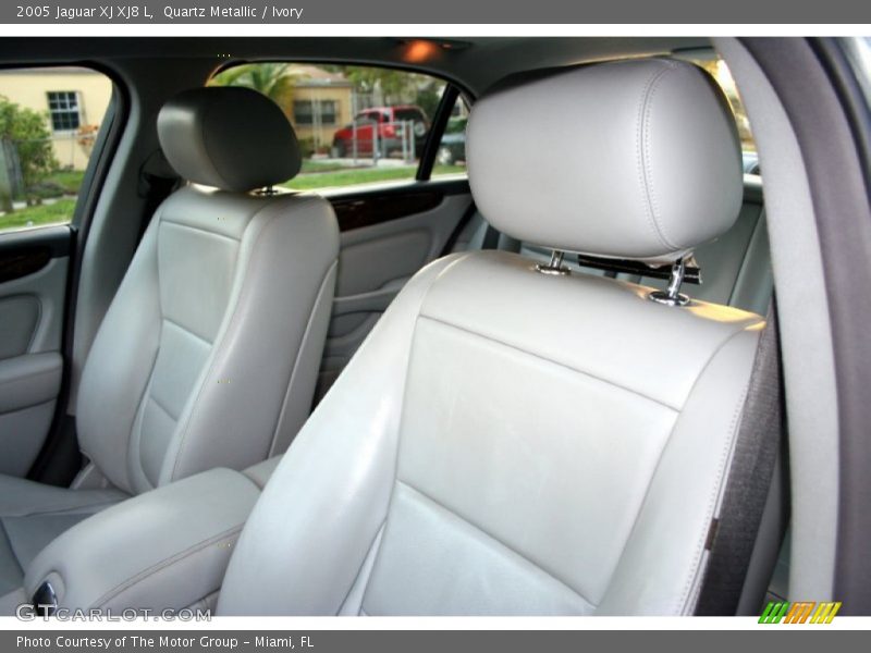 Quartz Metallic / Ivory 2005 Jaguar XJ XJ8 L