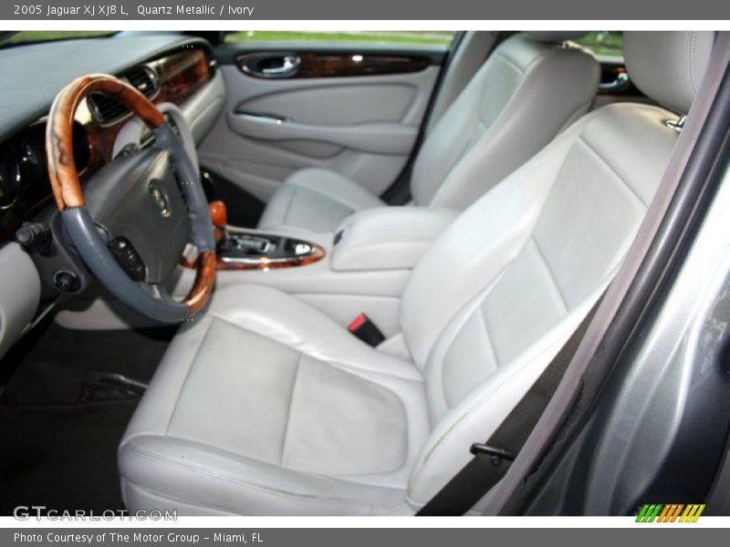 Quartz Metallic / Ivory 2005 Jaguar XJ XJ8 L